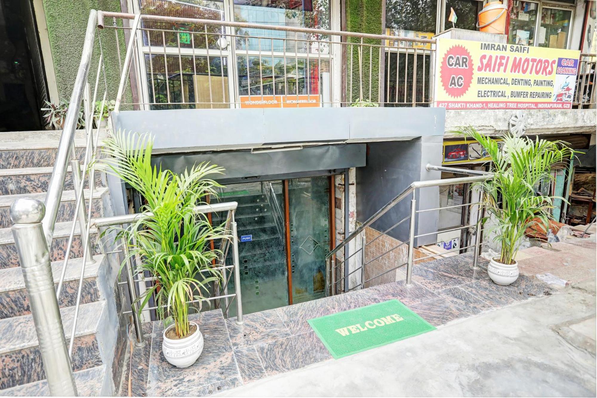 Hotel O All In One Hotel Ghaziabad Bagian luar foto